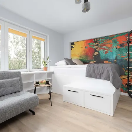 Comfortable In For 2 Guests In An Ideal Location By Renters アパート ワルシャワ